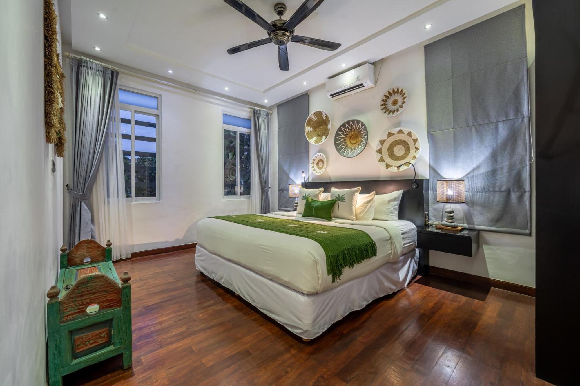Alchemy Private 4 Bedroom Eat Street 10 Steps To Revolver Cafe Villa